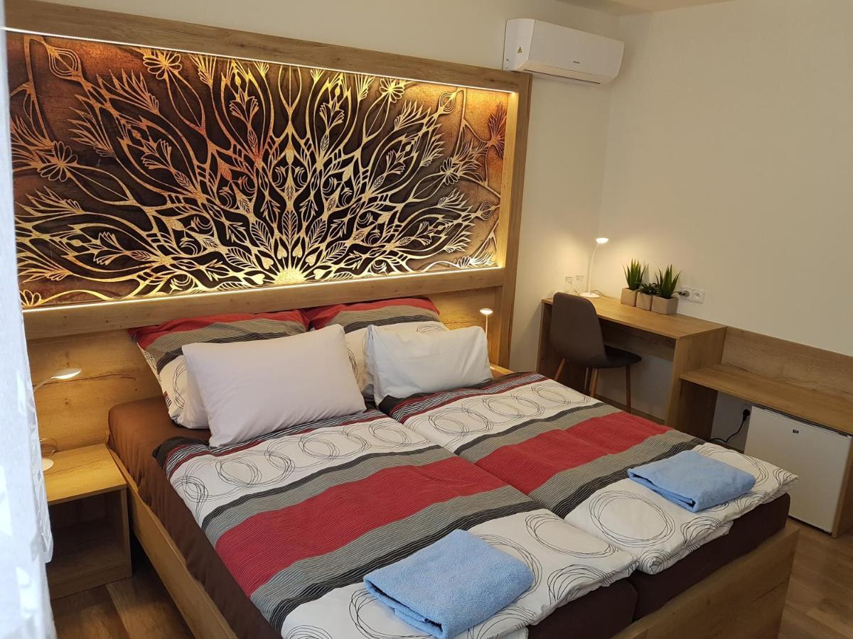 Hotel Gol Prostejov Bagian luar foto