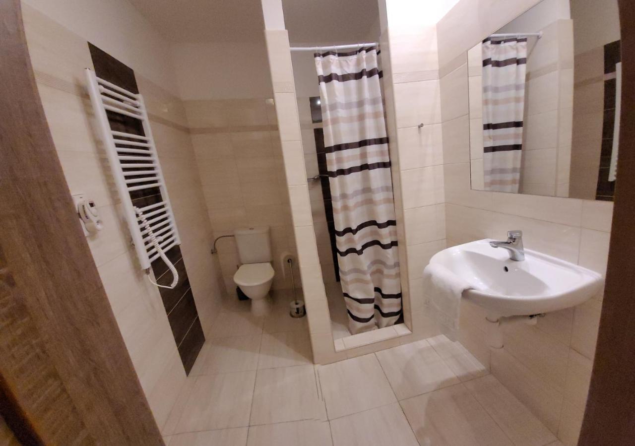 Hotel Gol Prostejov Bagian luar foto