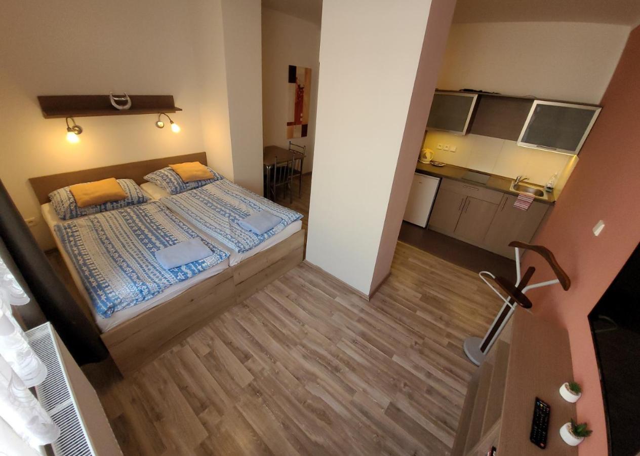 Hotel Gol Prostejov Bagian luar foto