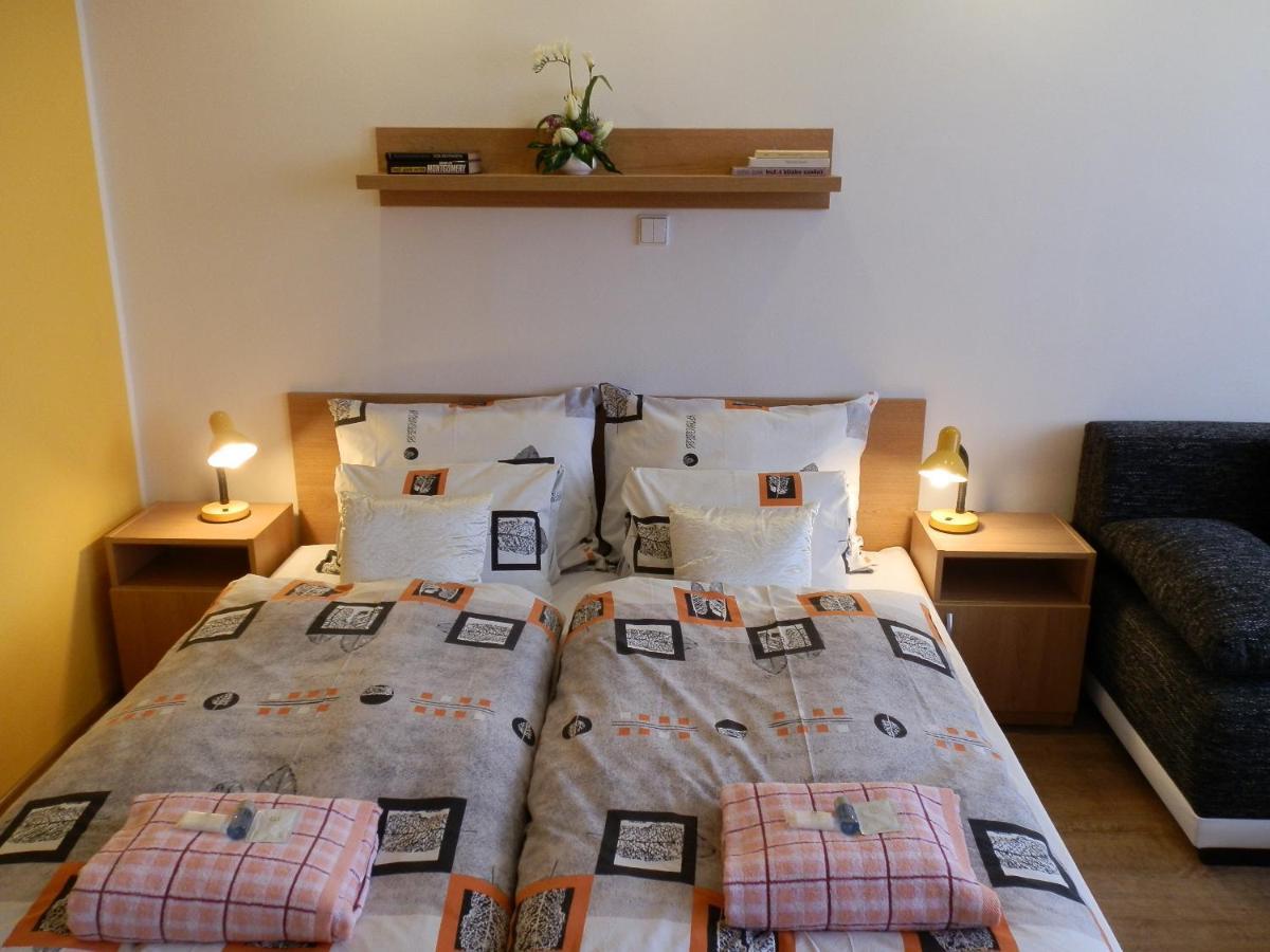 Hotel Gol Prostejov Bagian luar foto