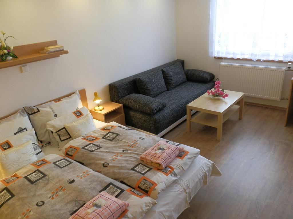 Hotel Gol Prostejov Ruang foto