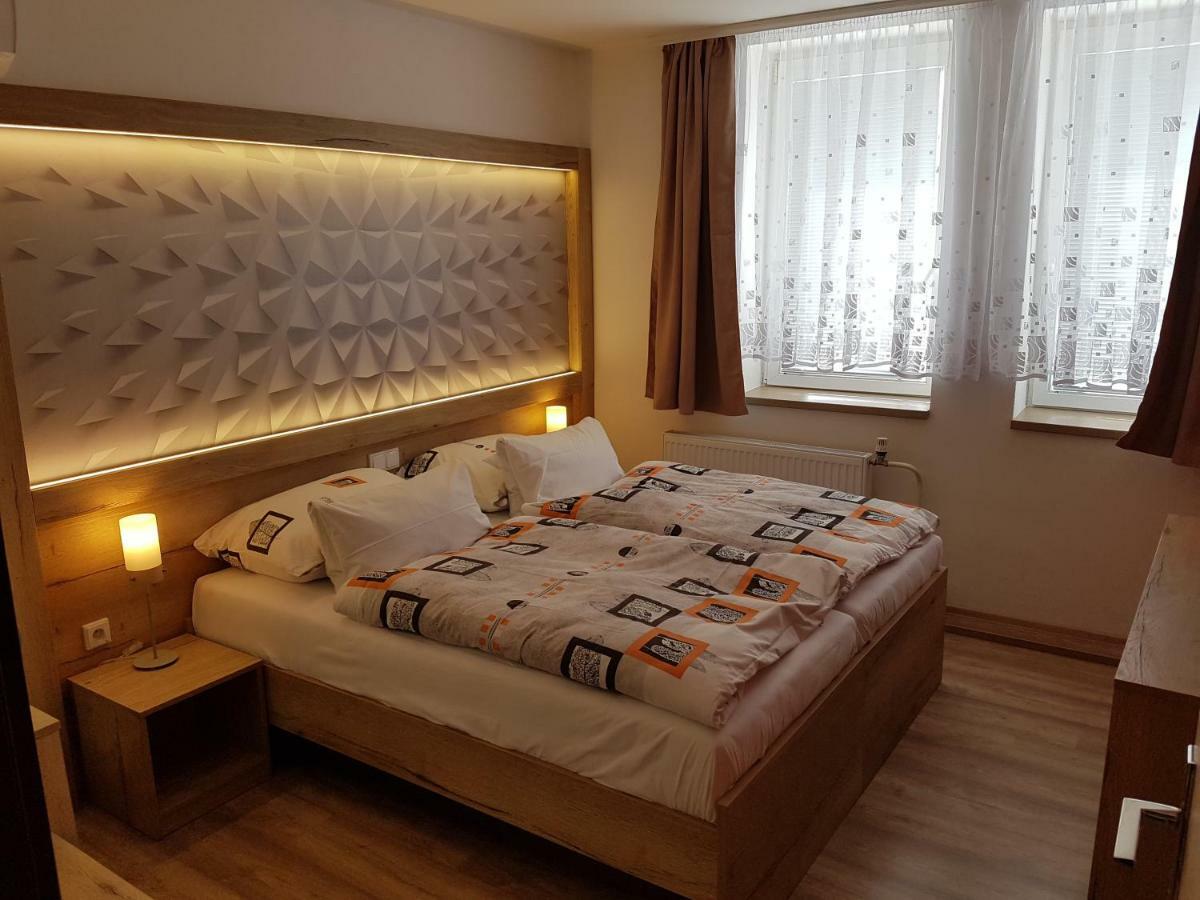 Hotel Gol Prostejov Bagian luar foto